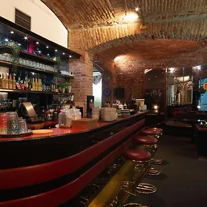 https://hostel-in.praguehotelsweb.com